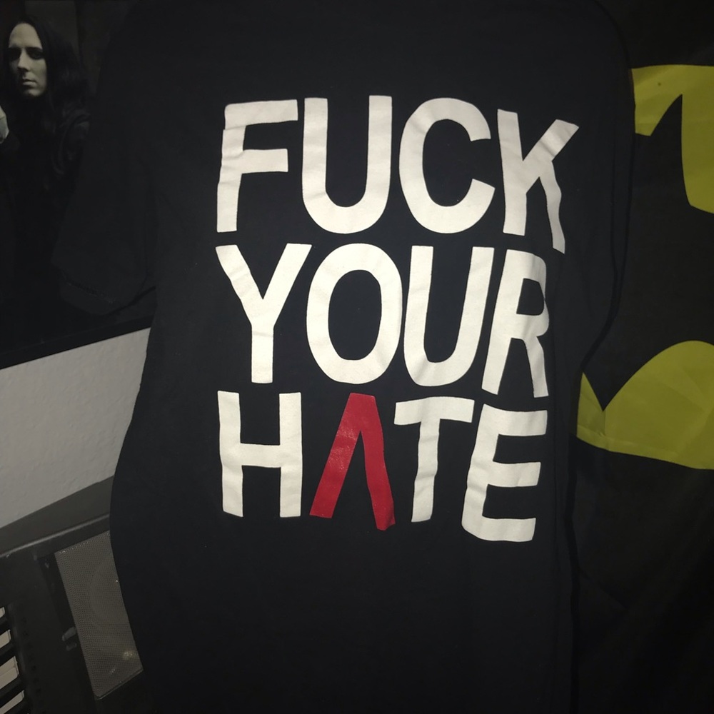 Brand New f***k your hate shirt!🤘🏻🖤